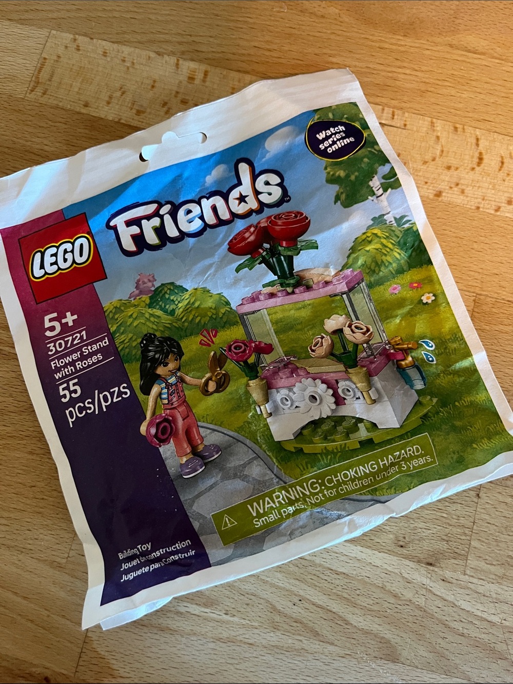 FRIENDS Flower Stand with Pink and Red Accents Lego set
